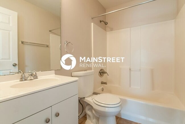 Building Photo - 3 Bedroom Pet-Friendly Home in Florissant,...