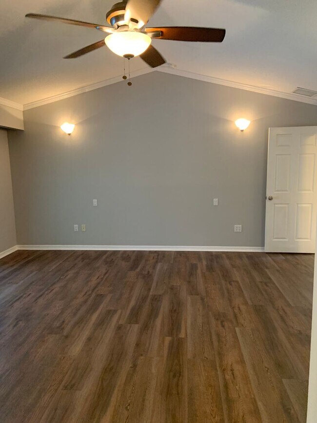 Building Photo - Coming Soon! Cypress Knolls Pool Home!