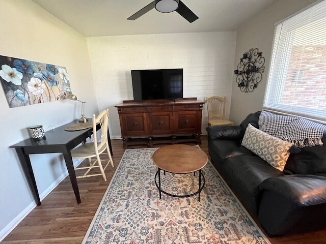 Building Photo - 320 N Jefferson St