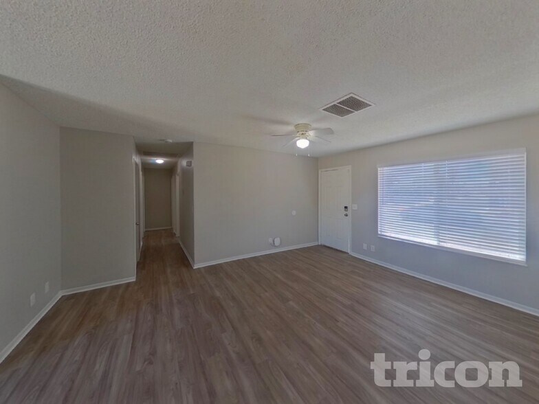 Building Photo - 4020 Maple Hill Rd