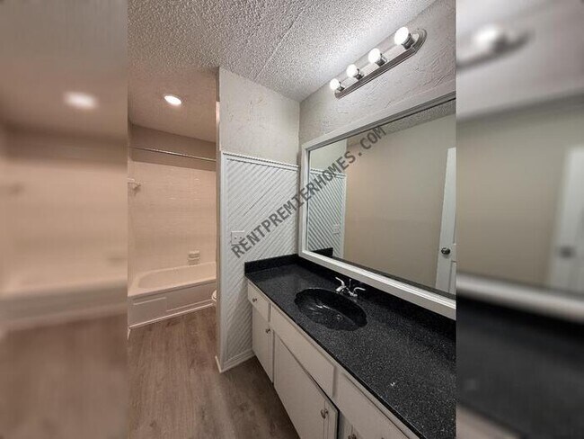 Building Photo - 8228 NW 90th Terrace