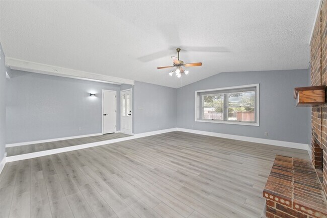 Building Photo - 1509 Pecos St