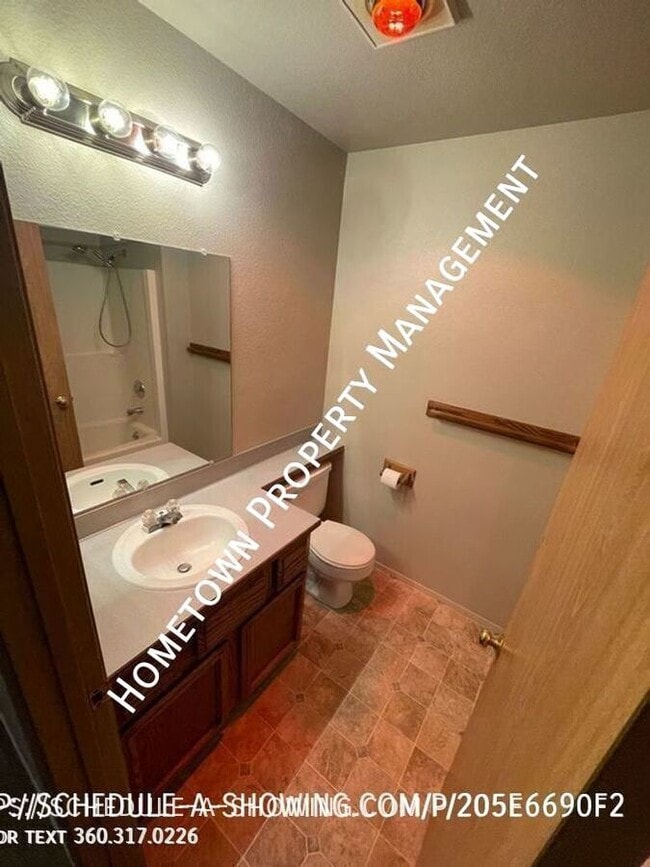 Building Photo - 9614 Espirit Ct SE