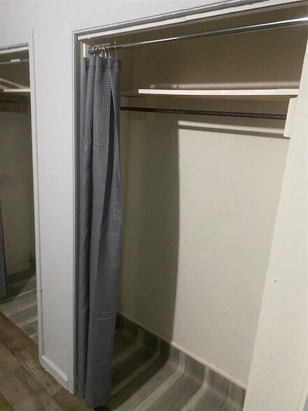 Building Photo - 329 Berry St