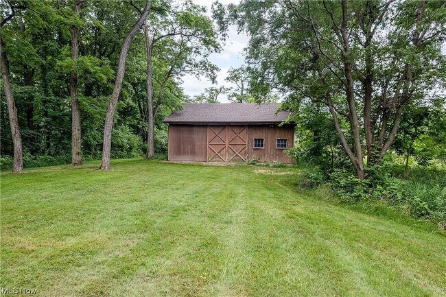 Building Photo - 4018 Sharon Copley Rd