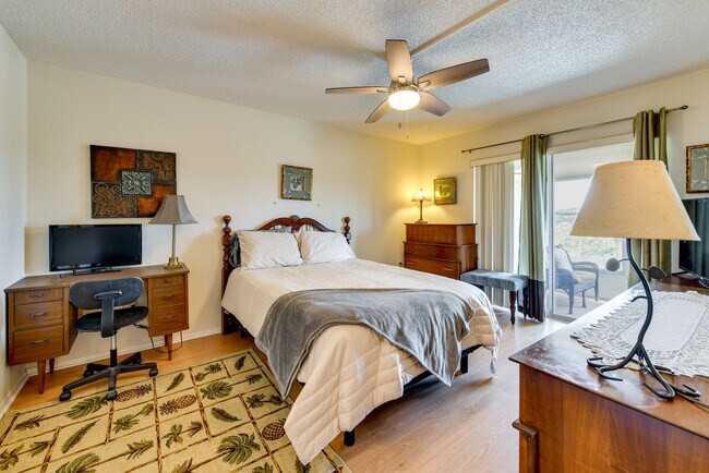 Building Photo - 3817 Lake Bayshore Dr