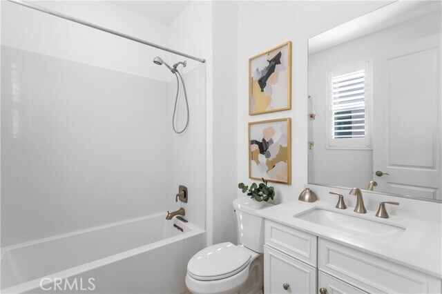 Building Photo - 105 Shear