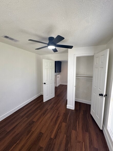 Building Photo - 309 J Johnson