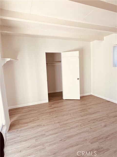 Building Photo - 635 Palm Dr