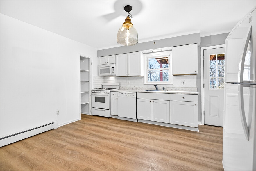 Building Photo - 93 Harrison Ave