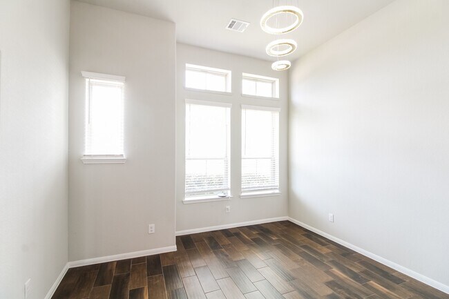 Building Photo - 1744 Yaupon Trail Ct