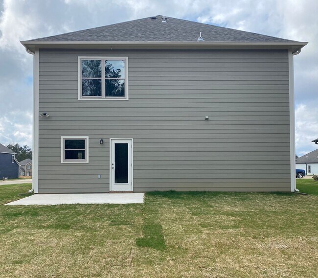 Building Photo - 130 Ridgeview Cir