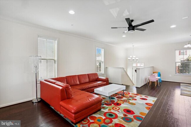 Building Photo - 13950 Estuary Dr