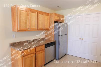 Building Photo - 129 River Oaks Cir