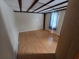 Building Photo - 455 Liberty St