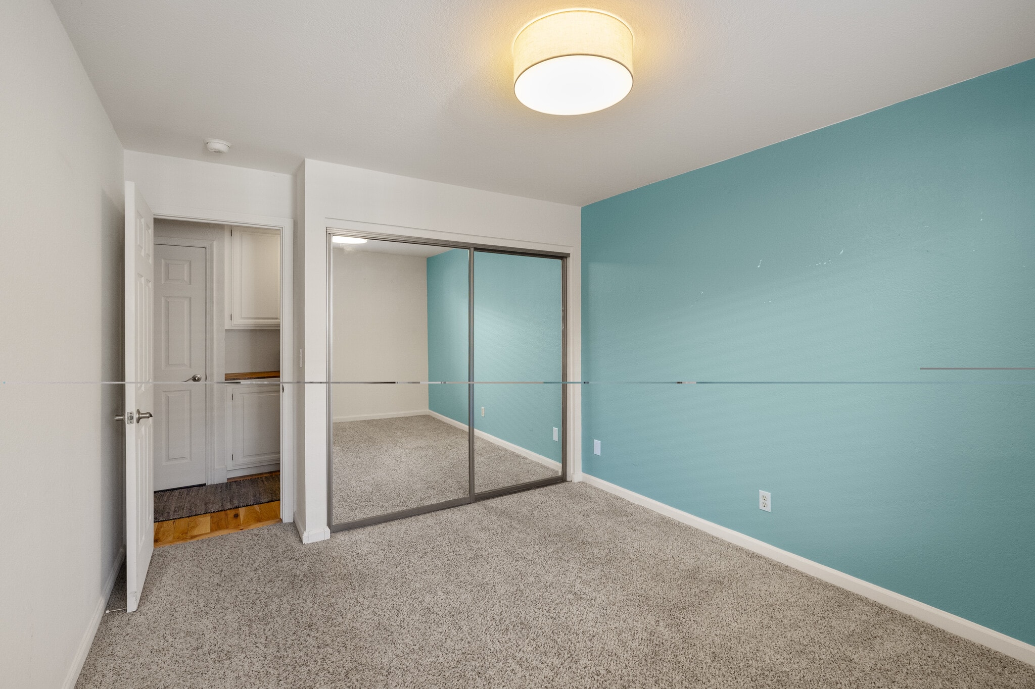 Building Photo - 1557 Bramble Ct