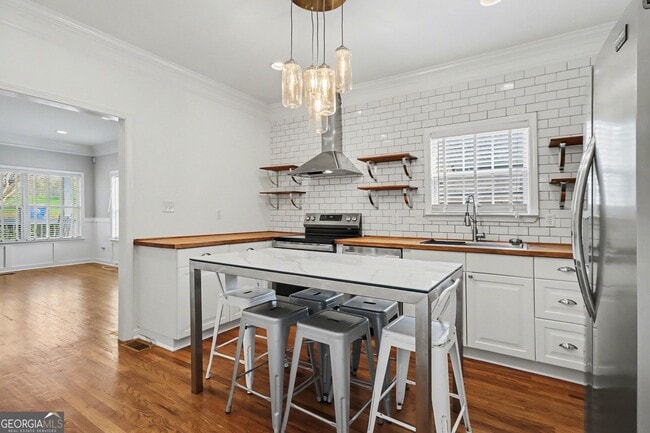 Building Photo - 179 Little St SE