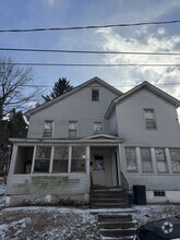 Building Photo - cemetary street