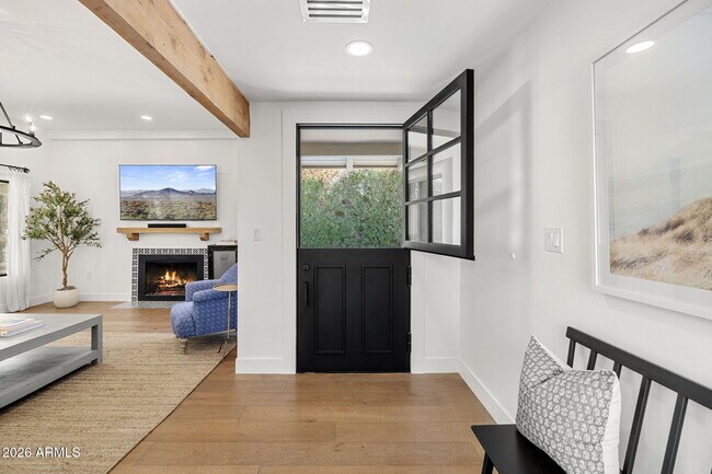 Building Photo - 7602 E Vía Del Reposo