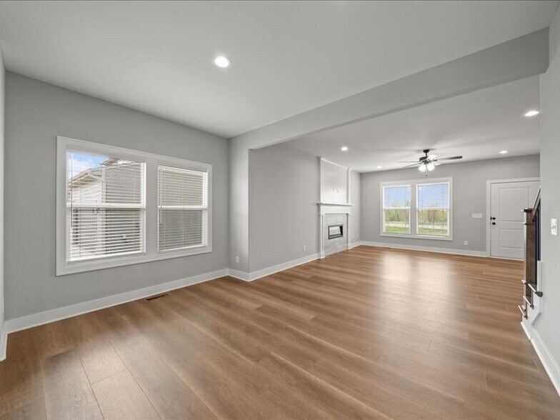 Building Photo - 16973 W 164th Ter