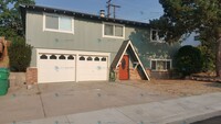 Building Photo - Perfect home in Reno with 2 car garage, ba...