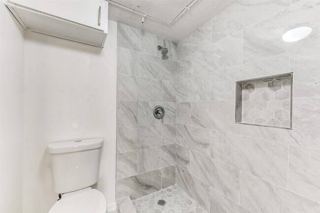 Building Photo - 250 El Dorado Blvd