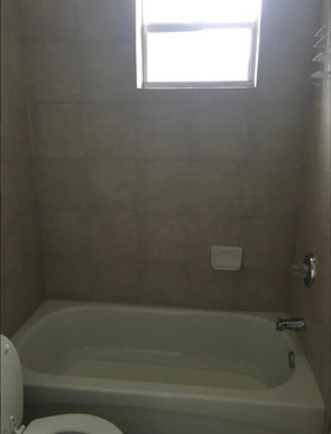 Building Photo - 4700 Washington St