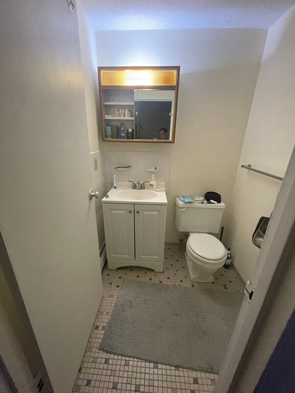Building Photo - 15 Pond Ln