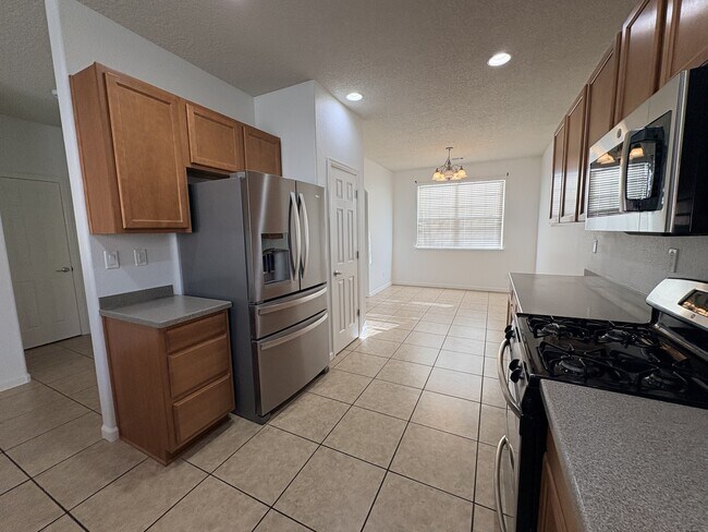 Building Photo - 4016 Loma Alta Ave NE