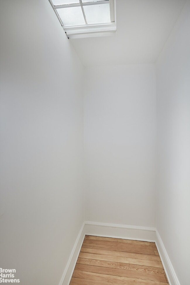 Building Photo - Park Slope Triplex Brownstone Rental