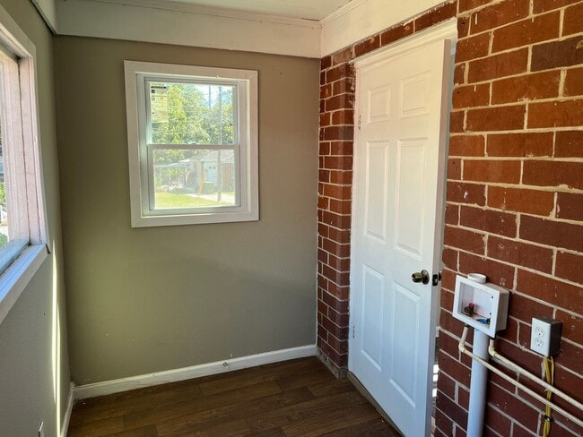 Building Photo - **UPCOMING**Total Electric 2 Bedroom / 1 B...