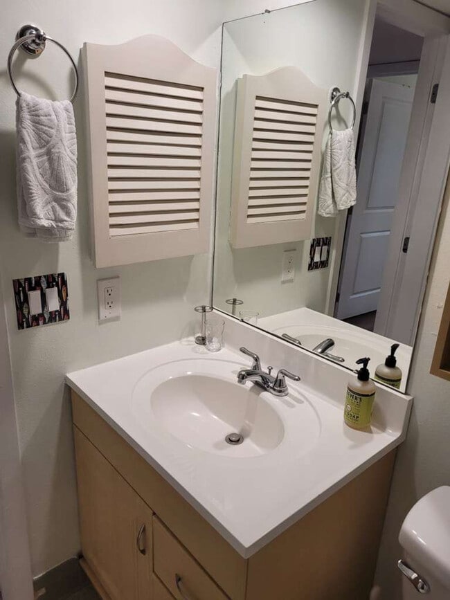 Building Photo - 903 Bahia Del Sol Dr