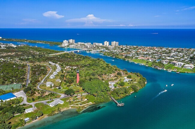 Building Photo - 225 S Beach Rd