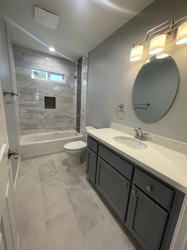 Building Photo - Gorgeous New Construction!