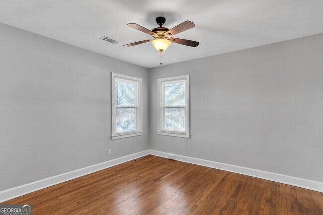 Building Photo - 1670 Cecilia Dr SE