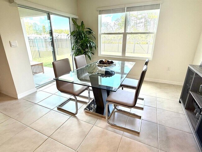 Building Photo - 17132 Edgemont Ln