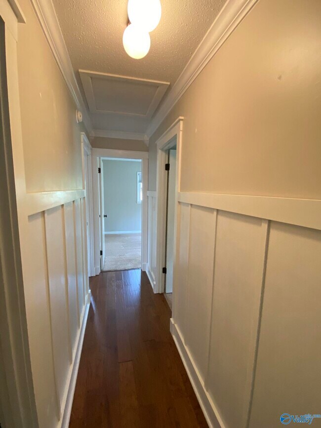 Building Photo - 12122 Chicamauga Trail SE