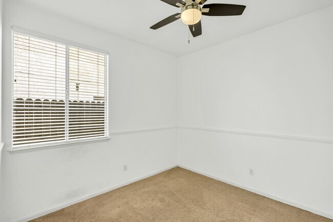 Building Photo - 3635 Poppy Hill Way