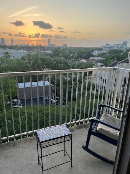 Building Photo - 3600 Montrose Blvd