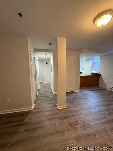 Building Photo - 36 Queensberry St