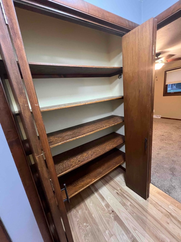 Building Photo - 1827 Sahara Ct