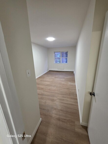 Building Photo - 11031 72nd Dr