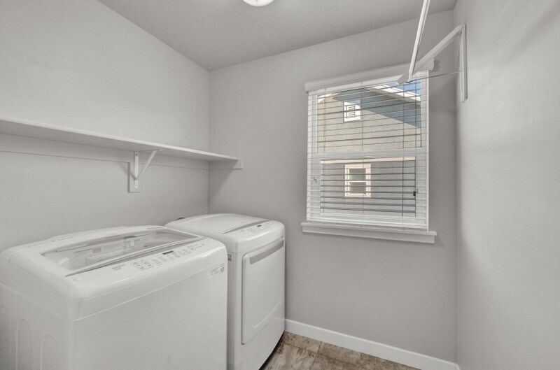 Building Photo - 1113 Meadow Walk Dr