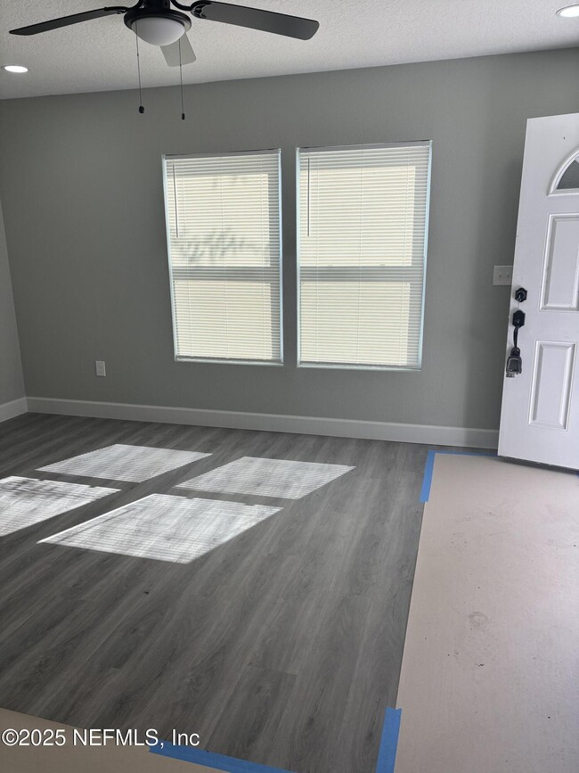 Building Photo - 1963 W 4th St