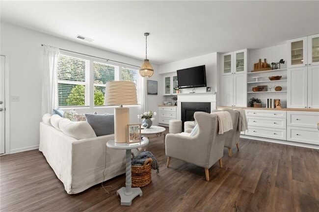 Building Photo - 5975 Osgood Pl
