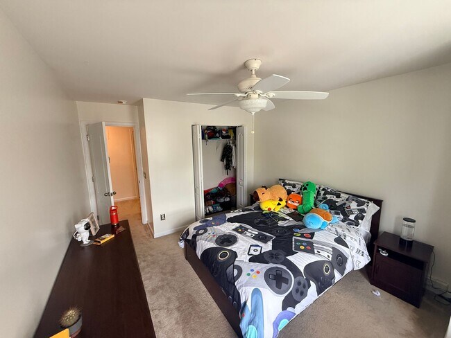 Building Photo - Beautiful home in Ballantyne