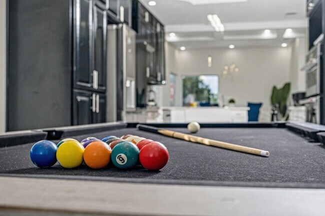 Building Photo - 219 Utah St