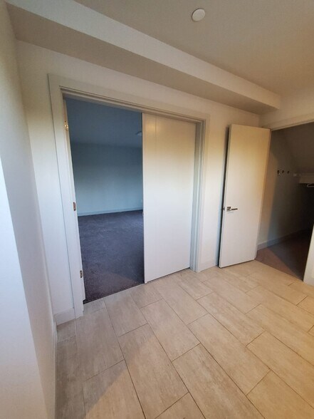 1st floor bedroom - 17905 35th Ave SE