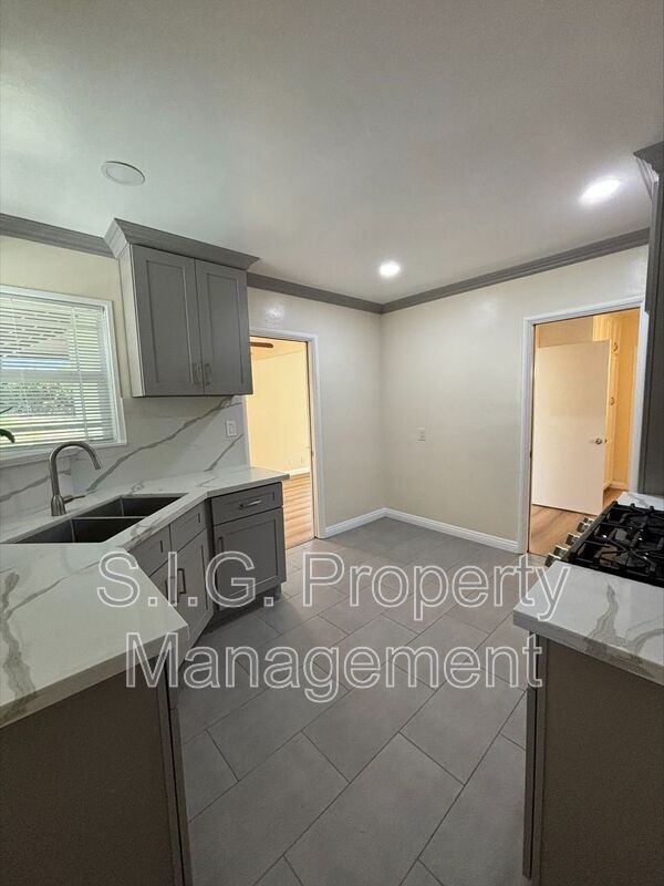 Building Photo - 3639 Valihi Way