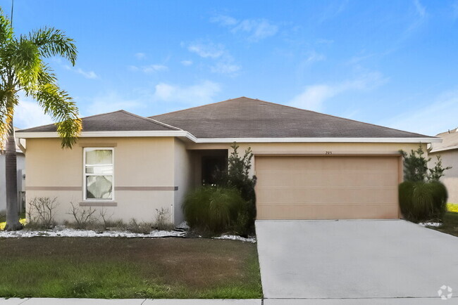 Building Photo - 295 Lake Lucerne Way